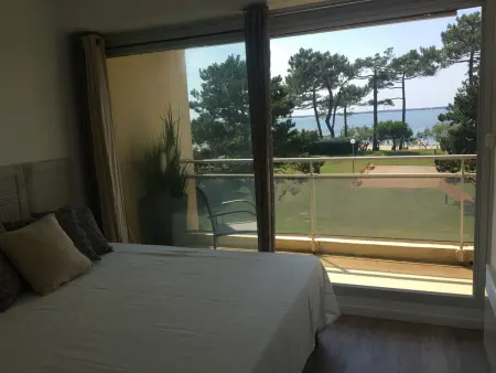 Appartement rénové centre Moulleau avec balcon et parking - Photo 2