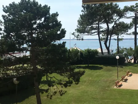 Appartement rénové centre Moulleau avec balcon et parking - Photo 9