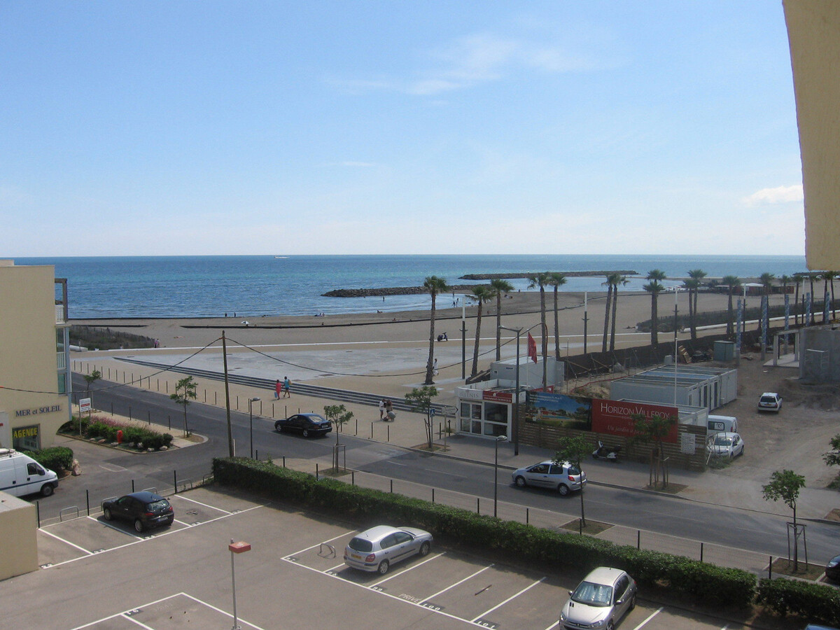 T2 mezzanine avec terrasse mer et parking à Sète - Photo 7