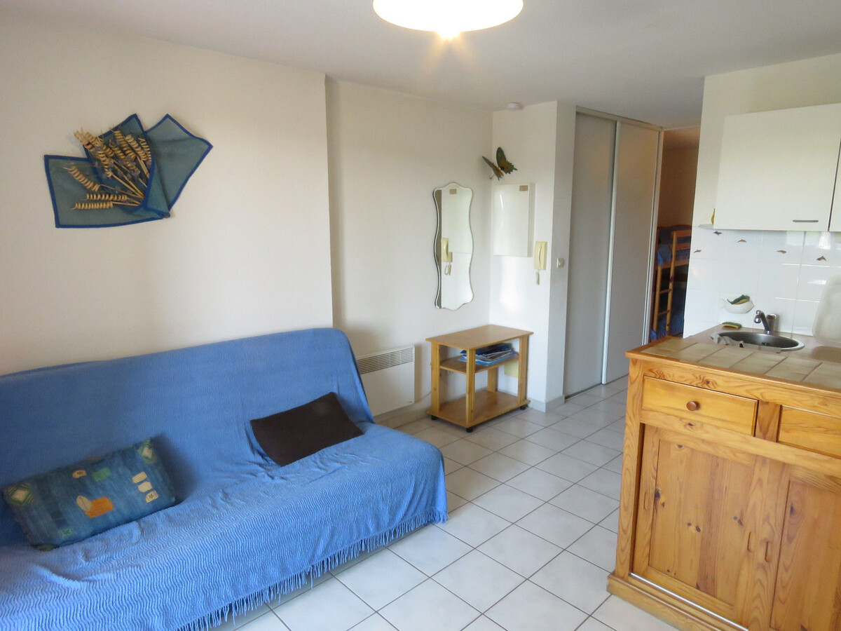 Studio cabine 20m² avec loggia vitrée à Sète - Photo 2