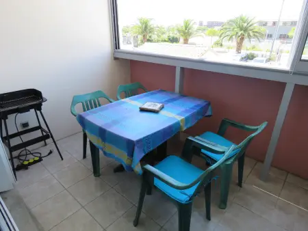 Studio cabine 20m² avec loggia vitrée à Sète