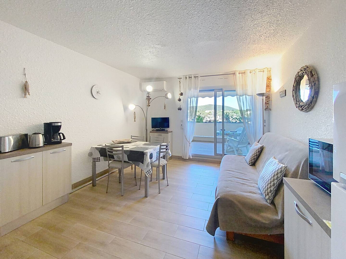 Studio 27m² climatisé, terrasse vue mer à Bormes - Photo 3