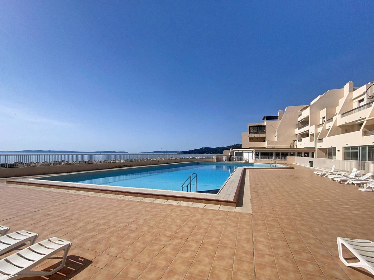 Studio 27m² climatisé, terrasse vue mer à Bormes - Photo 10