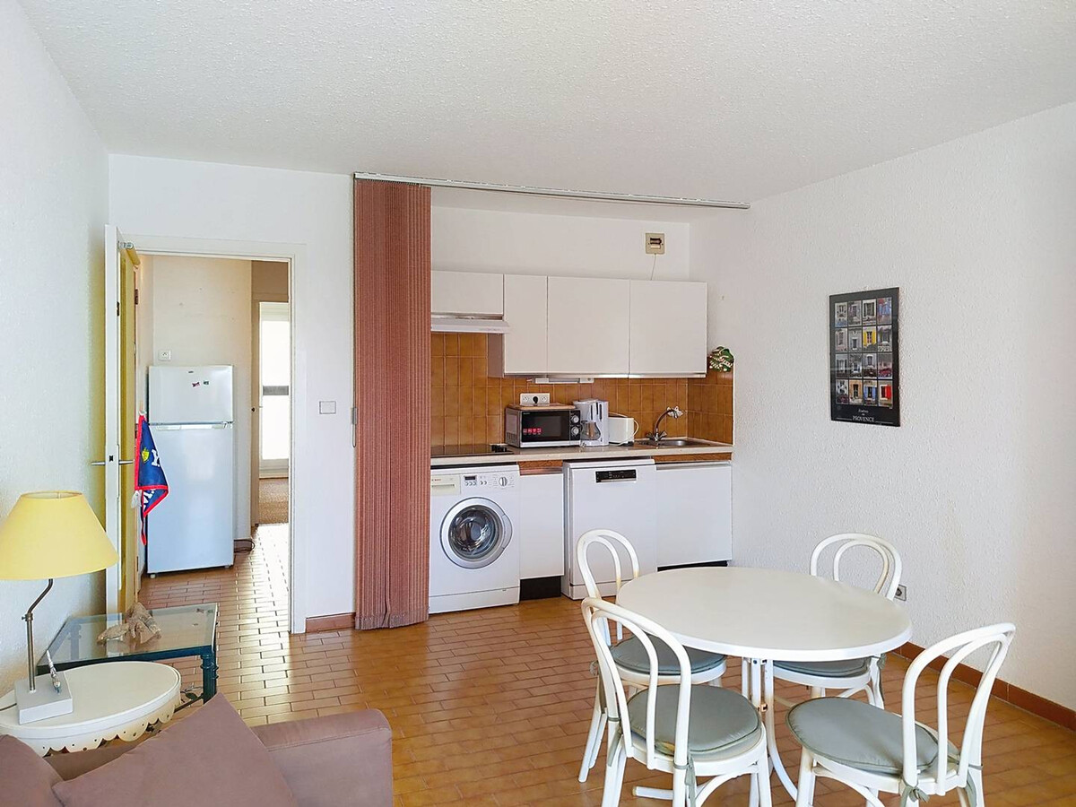 T2 La Favière avec piscine, loggia mer et parking - Photo 3