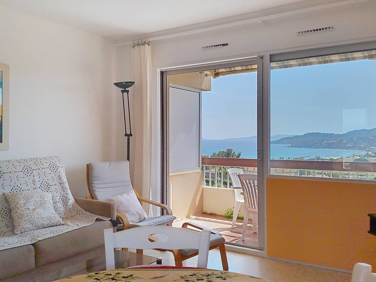 Studio 20 m² avec terrasse vue mer à Bormes-les-Mimosas - Photo 6