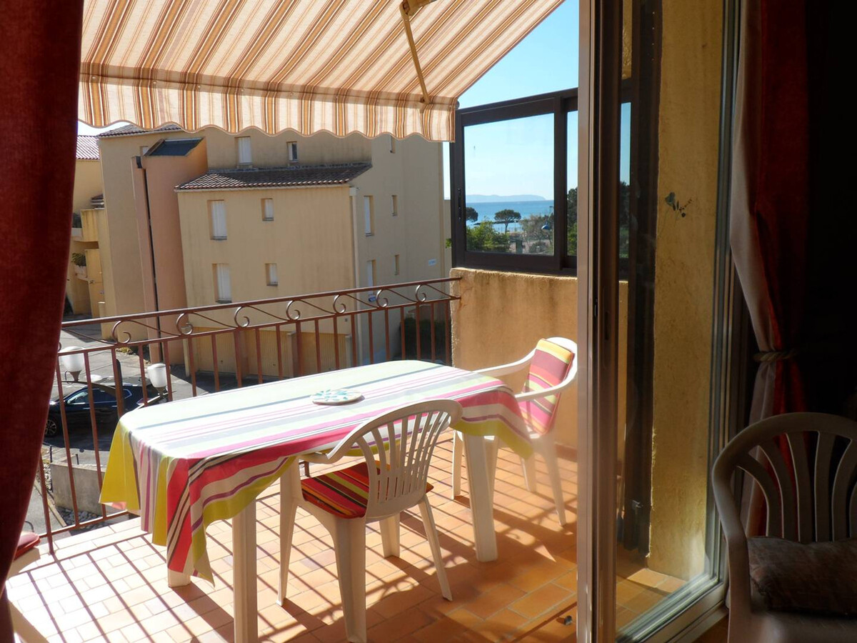 Studio mezzanine 30m² à 10m de la plage - Bormes - Photo 1