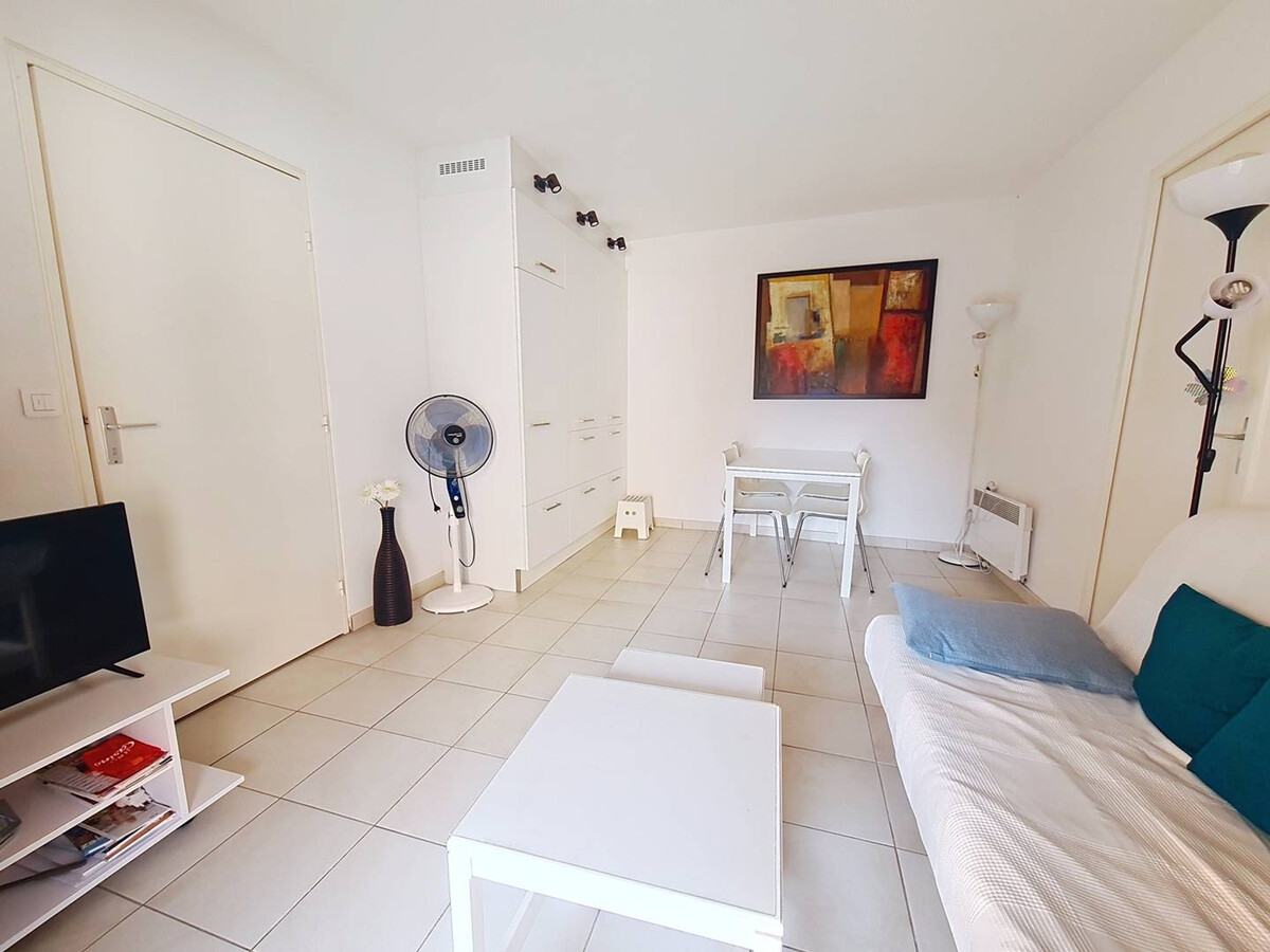 T2 35m² terrasse 12m² à Bormes-les-Mimosas - Photo 5
