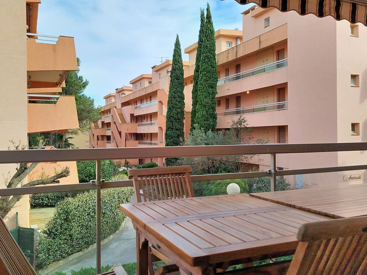 T2 35m² terrasse 12m² à Bormes-les-Mimosas - Photo 11