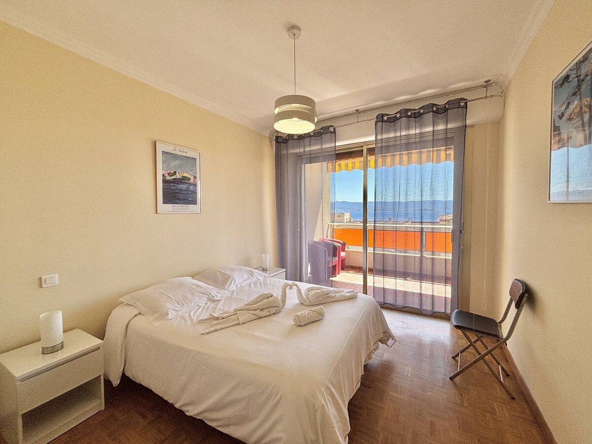 Appartement 3 chambres avec terrasse vue mer, centre-ville - Photo 11
