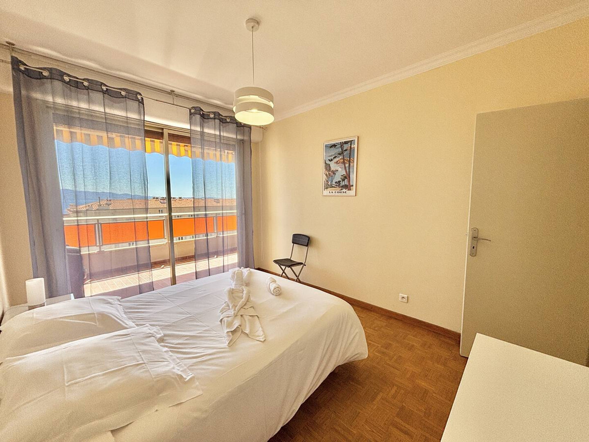 Appartement 3 chambres avec terrasse vue mer, centre-ville - Photo 12