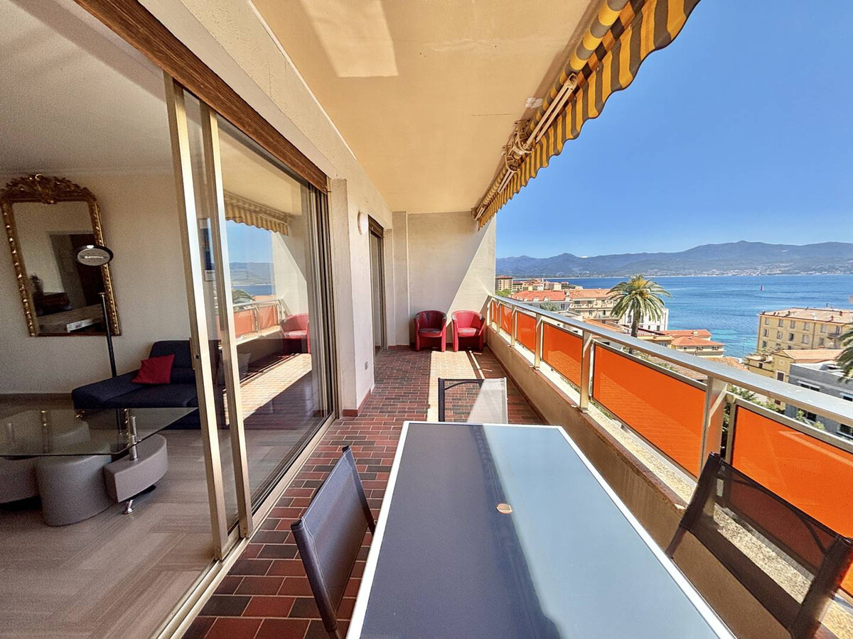 Appartement 3 chambres avec terrasse vue mer, centre-ville - Photo 24
