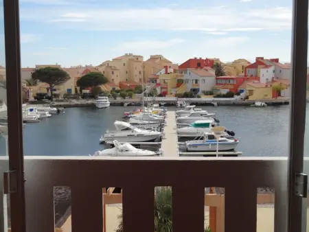 Location appartement à Port Barcarès, Bel appartement 4 personnes avec piscine, parking privé et vue marina