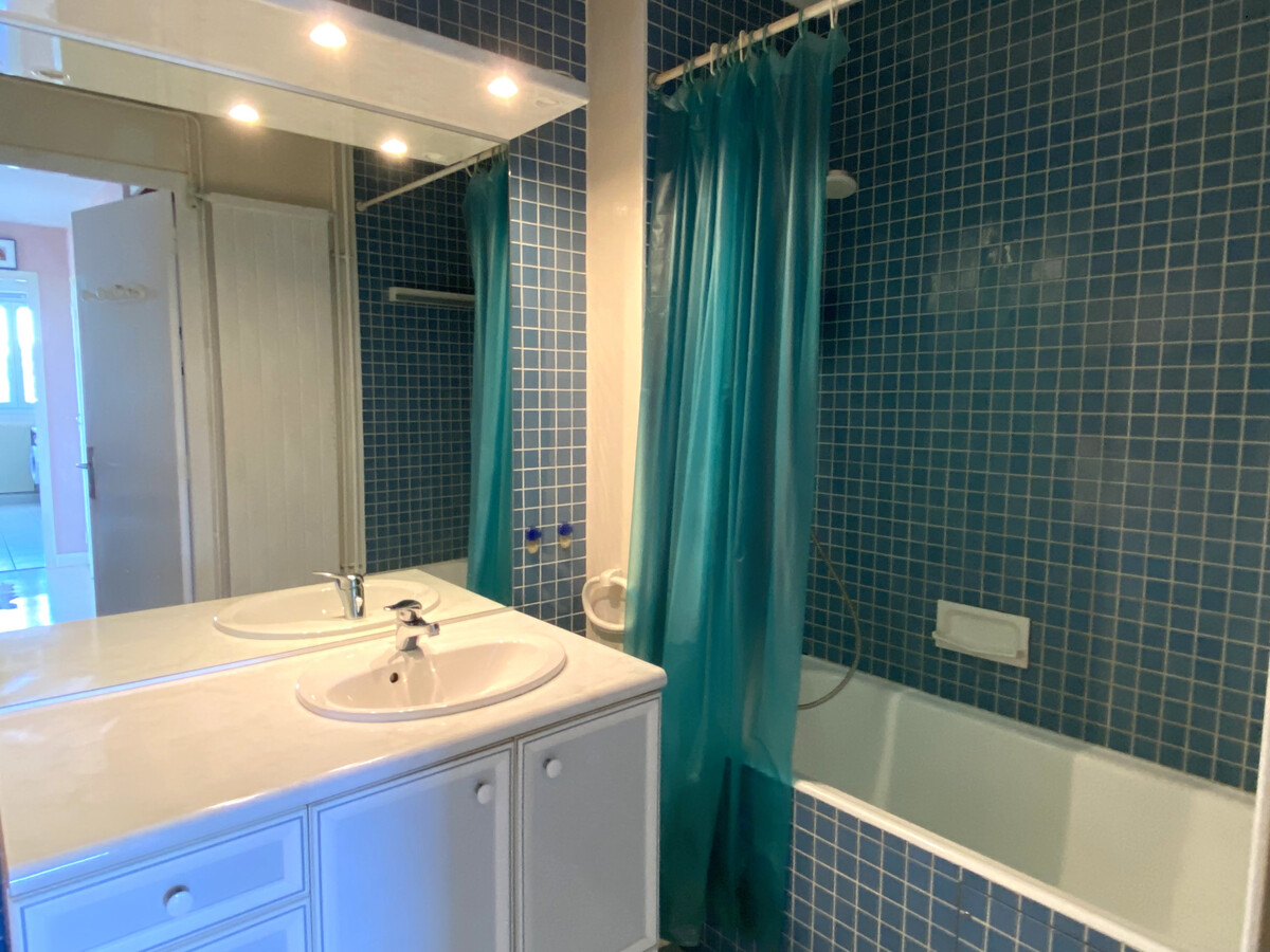 Appartement T2 vue mer aux Sables-d'Olonne, loggia 400 m plage - Photo 5