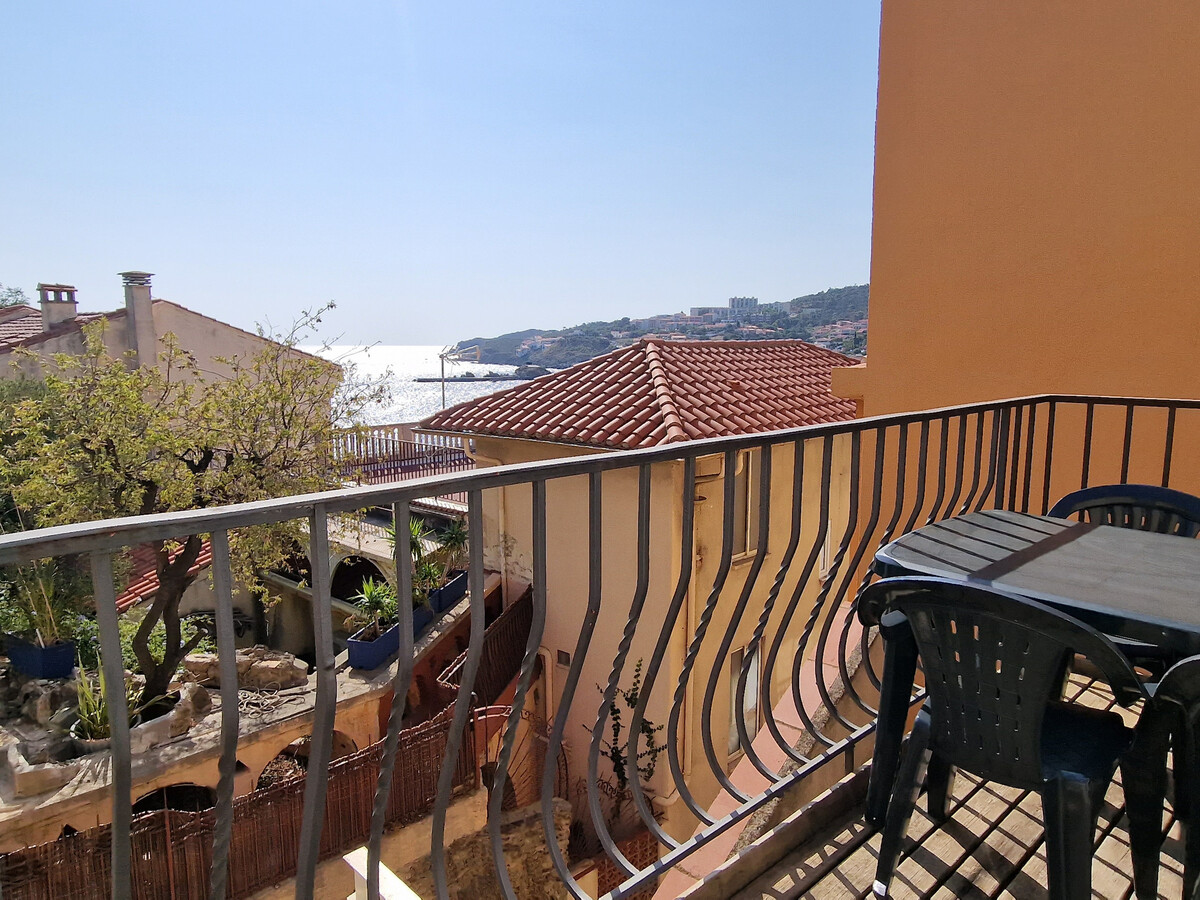 F3 centre-ville Banyuls avec terrasse et parking - Photo 11