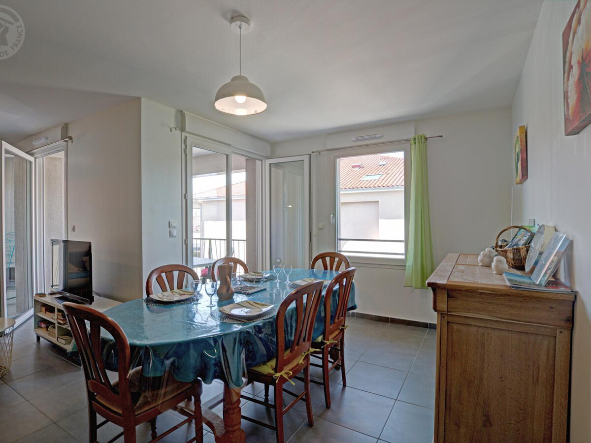 Appartement 70m² PMR avec balcon et fibre à Saint-Genest-Malifaux - Photo 6