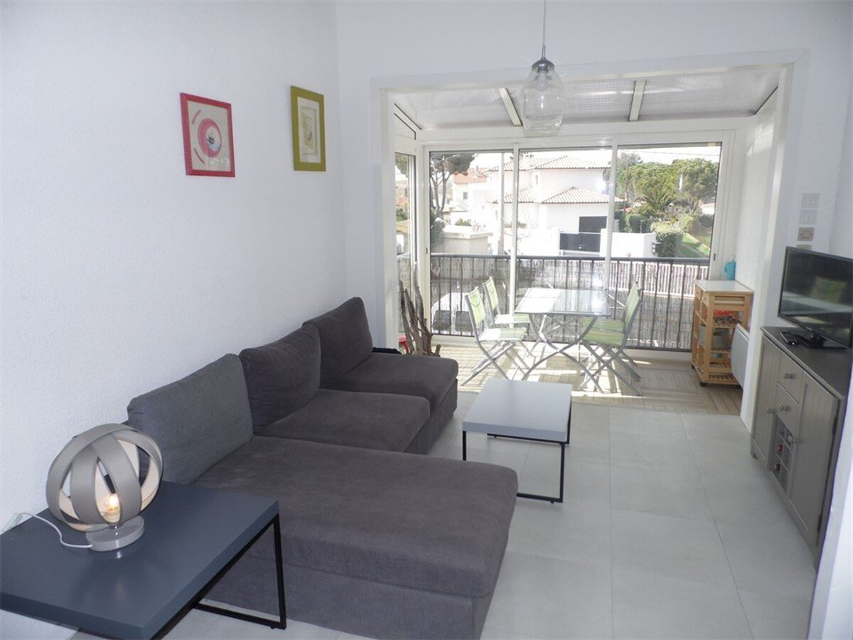 Studio mezzanine 36 m² avec loggia et parking privé - Photo 3