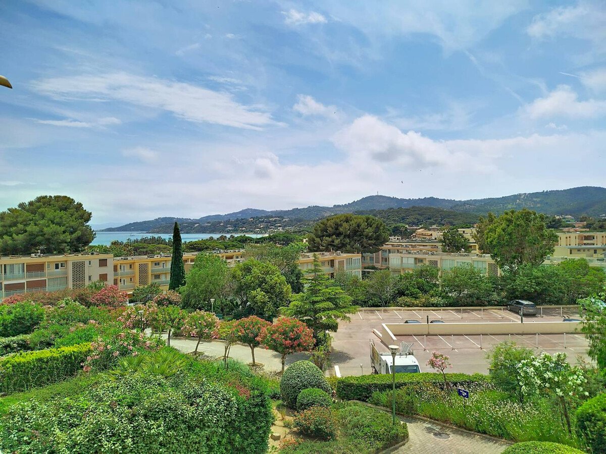 T2 climatisé 25 m² vue mer à Bormes-les-Mimosas - Photo 1