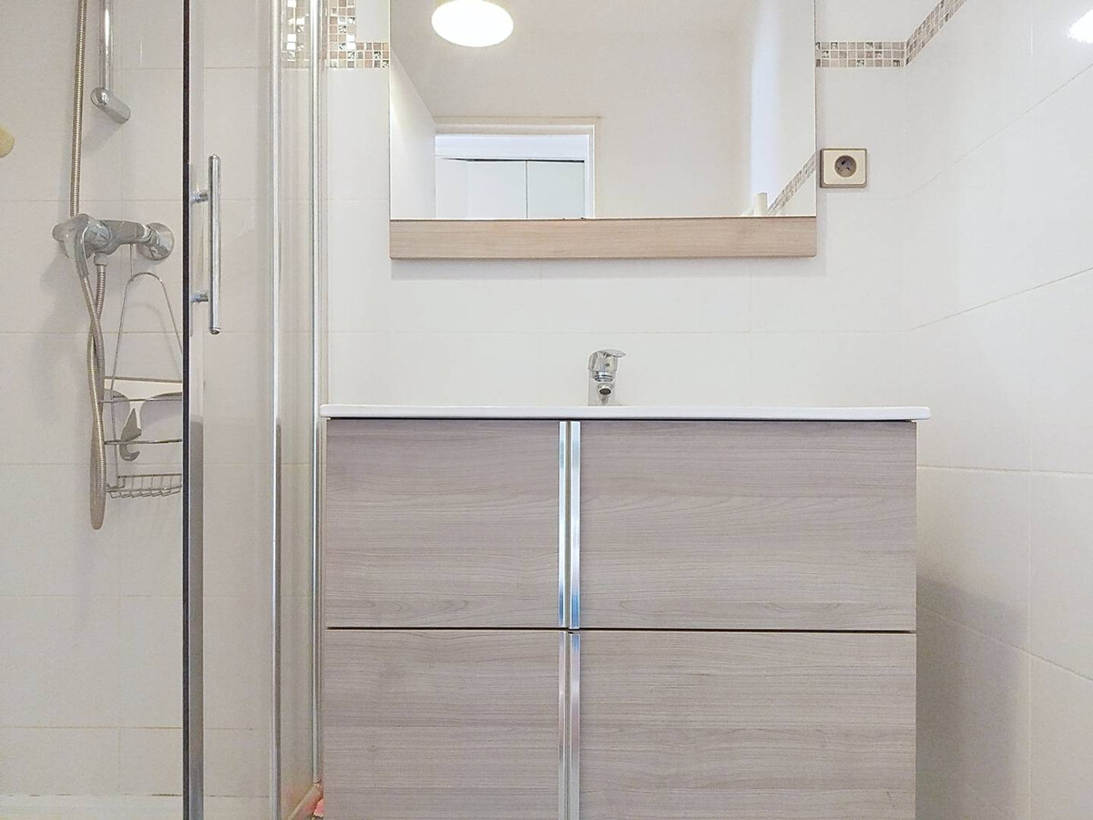 T2 climatisé 25 m² vue mer à Bormes-les-Mimosas - Photo 8