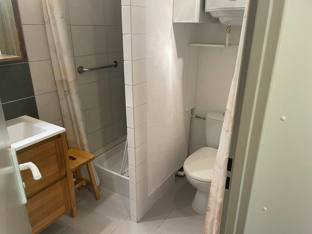 Studio 19m² rénové, balcon Est, 6ème étage - Orcières - Photo 6