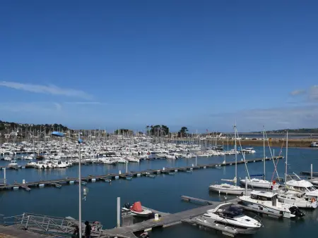 Location appartement à Perros Guirec, Bel appart 6 pers, WIFI, vue mer et port, Perros-Guirec