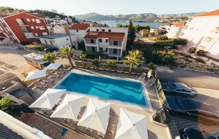 Location appartement à Okrug Gornji