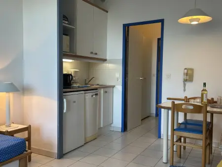 Studio bord de mer Villeneuve-Loubet, parking privé : photo 3