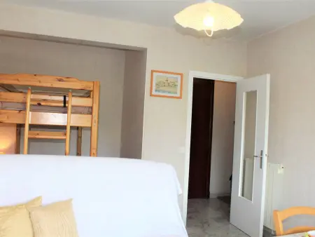 Studio avec terrasse et parking, 30m de la mer : photo 2