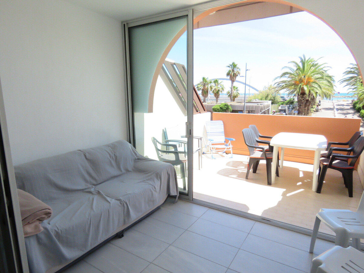T2 front de mer à Sète avec terrasse et parking - Photo 11