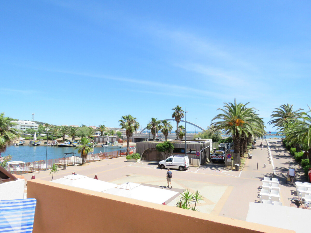 T2 front de mer à Sète avec terrasse et parking - Photo 13
