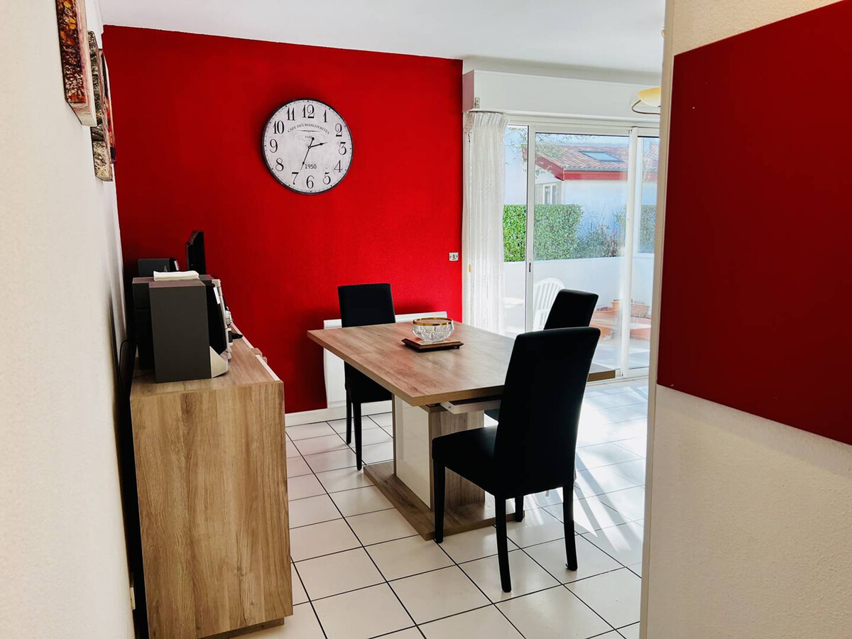 T1 Bis Cambo-les-Bains, rez-de-chaussée avec parking et terrasse - Photo 4