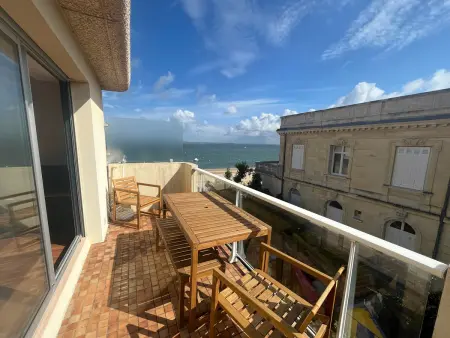 Location appartement à Arcachon, Charmant T2 à Arcachon, accès direct plage, parking privé
