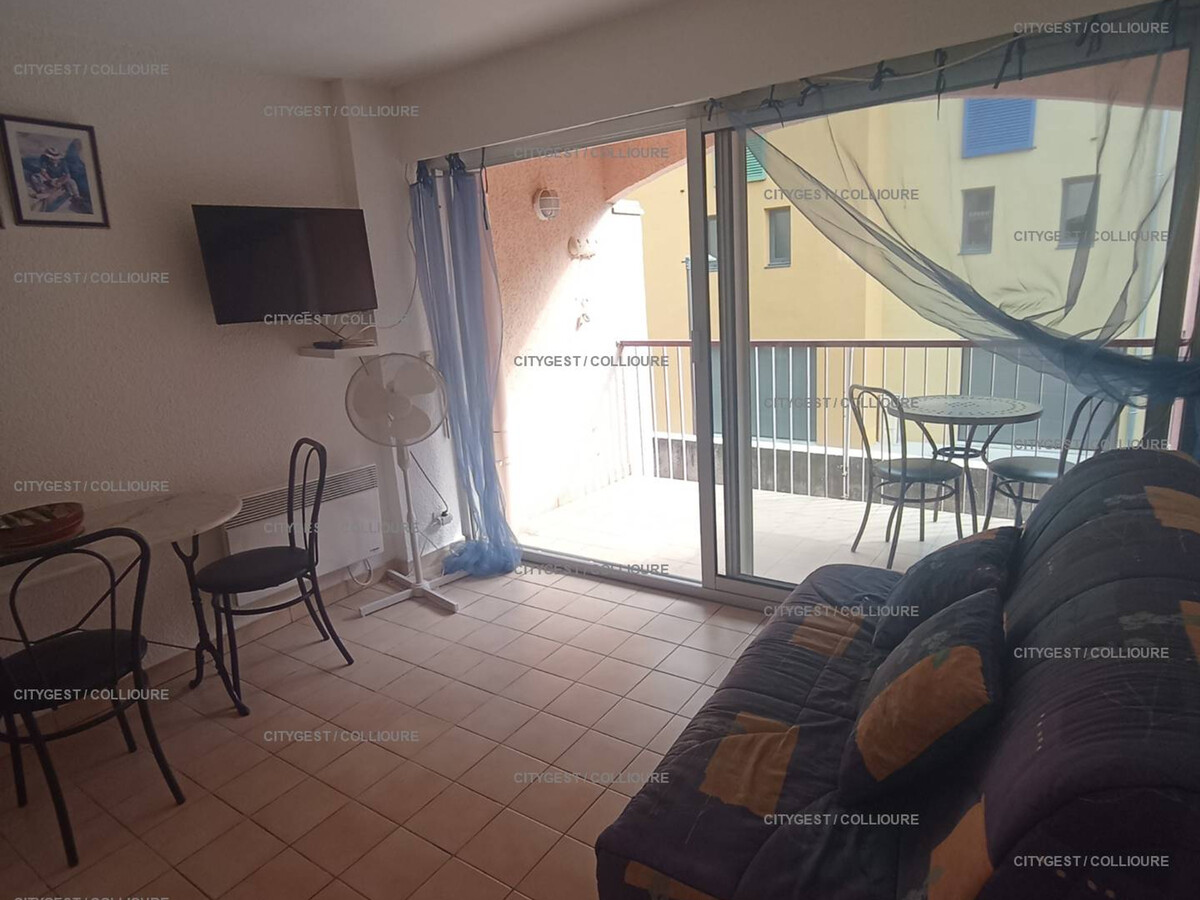 F2 traversant avec terrasse, 150m plage à Collioure - Photo 2