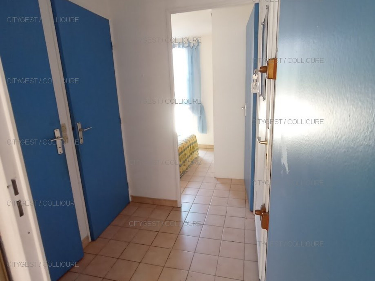 F2 traversant avec terrasse, 150m plage à Collioure - Photo 7