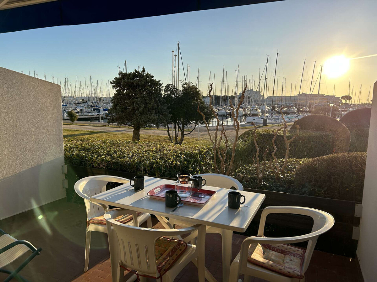 Studio RDC avec terrasse à Port Camargue - Photo 2