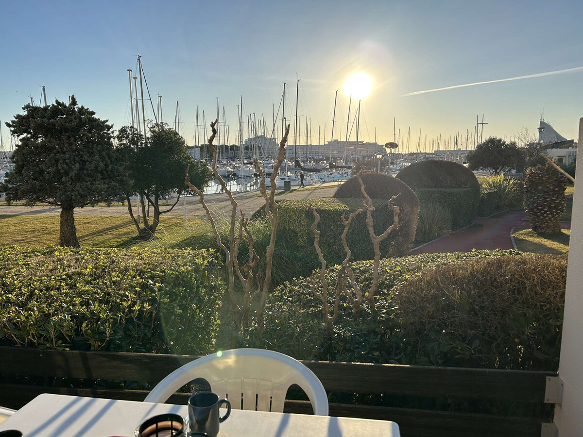 Studio RDC avec terrasse à Port Camargue - Photo 4