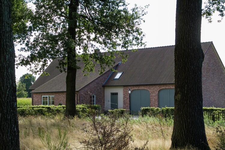 Villa Bovelinde : 12 personnes, jardin avec trampoline à Peer - Photo 8