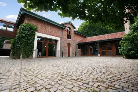 Le Néblon – Manoir 32 pers. avec piscine intérieure : photo 8