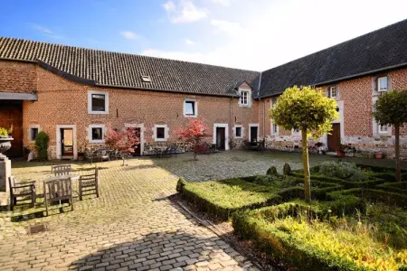 Hof van Aken, Maison de vacances historique avec terrasse privée, Richelle - Photo 20