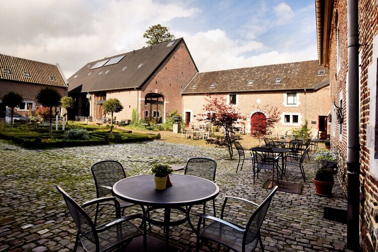 Hof van Aken, maison dans ferme classée à Richelle - Photo 16