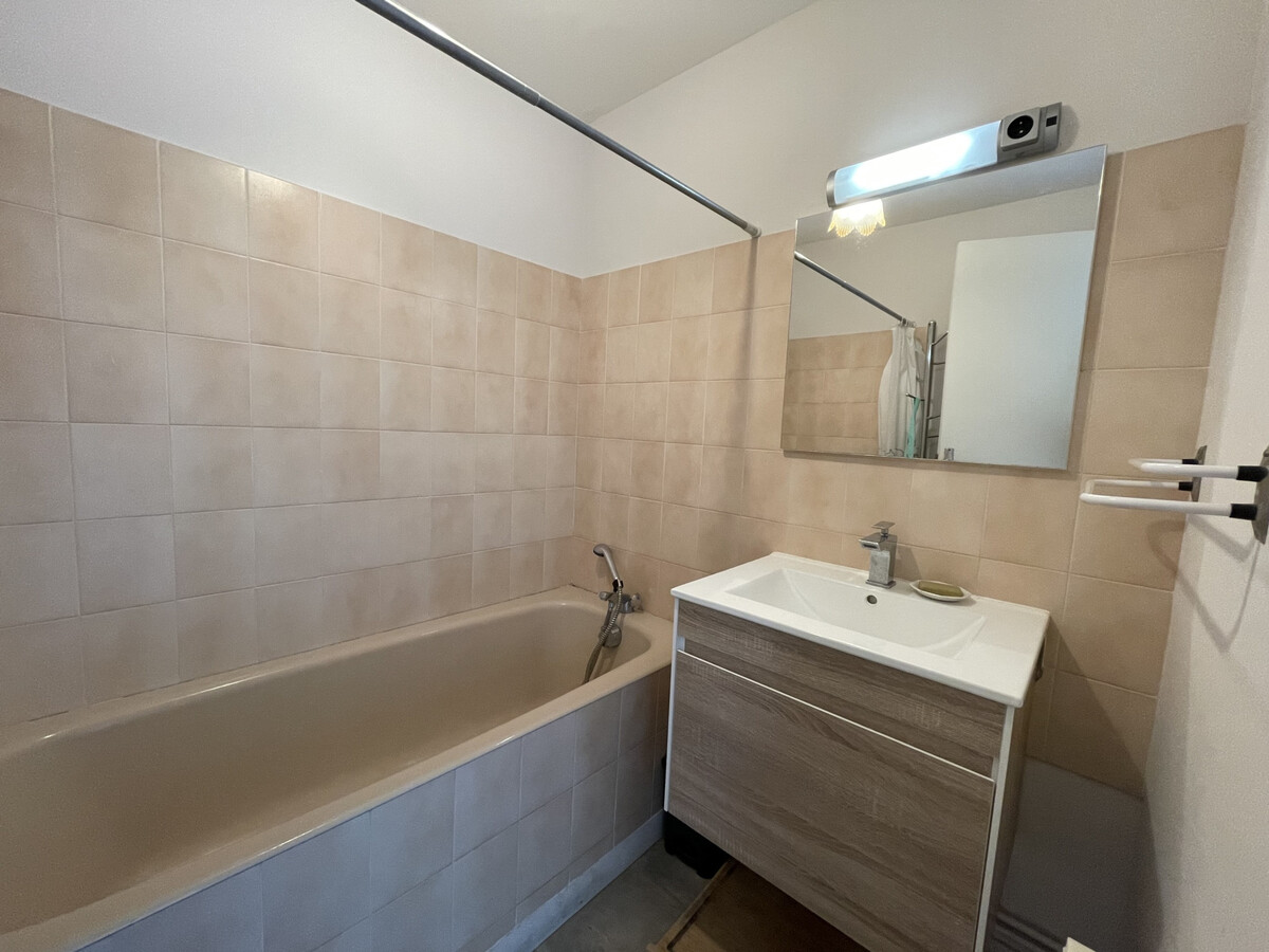 Duplex 50m plage à Jullouville, jardin privatif - Photo 24