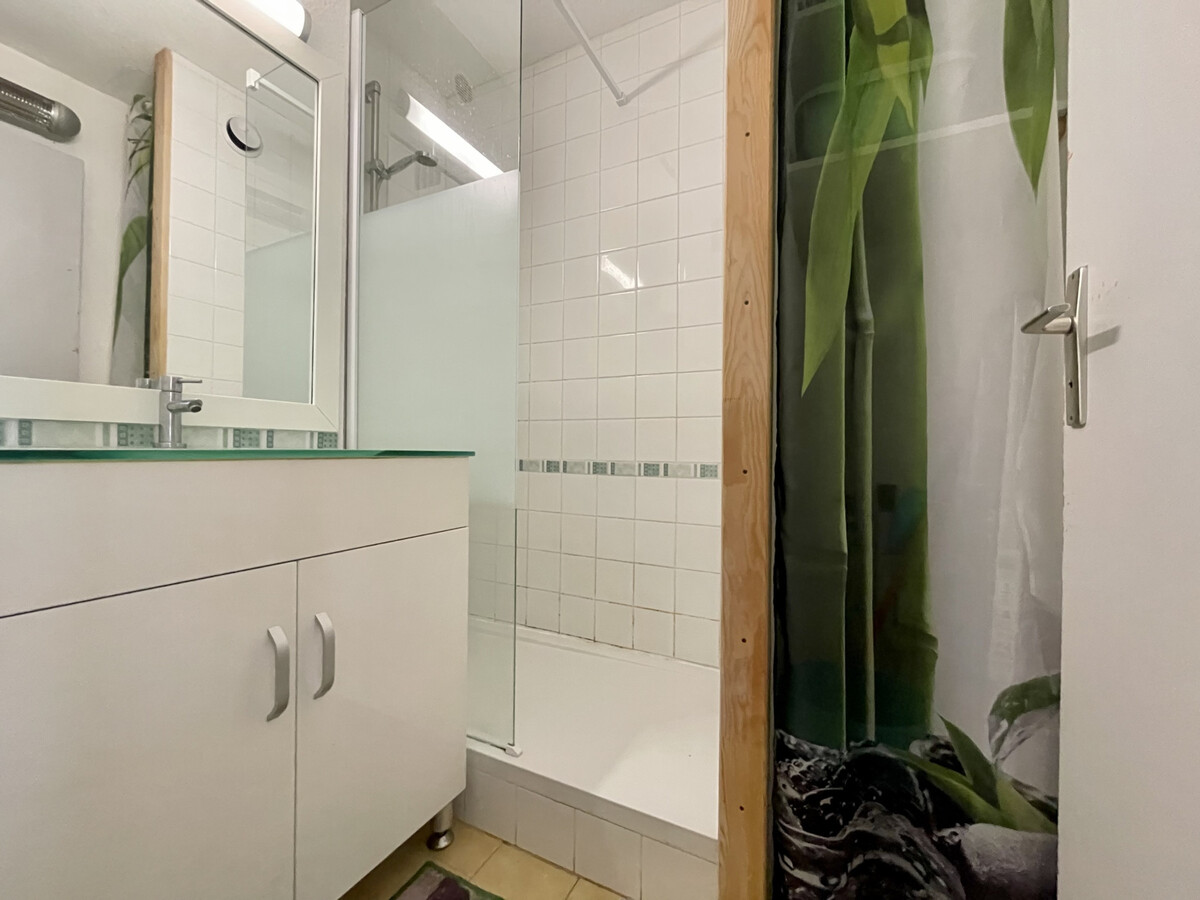Appartement 30 m² climatisé, parking, 550 m plage - Photo 5