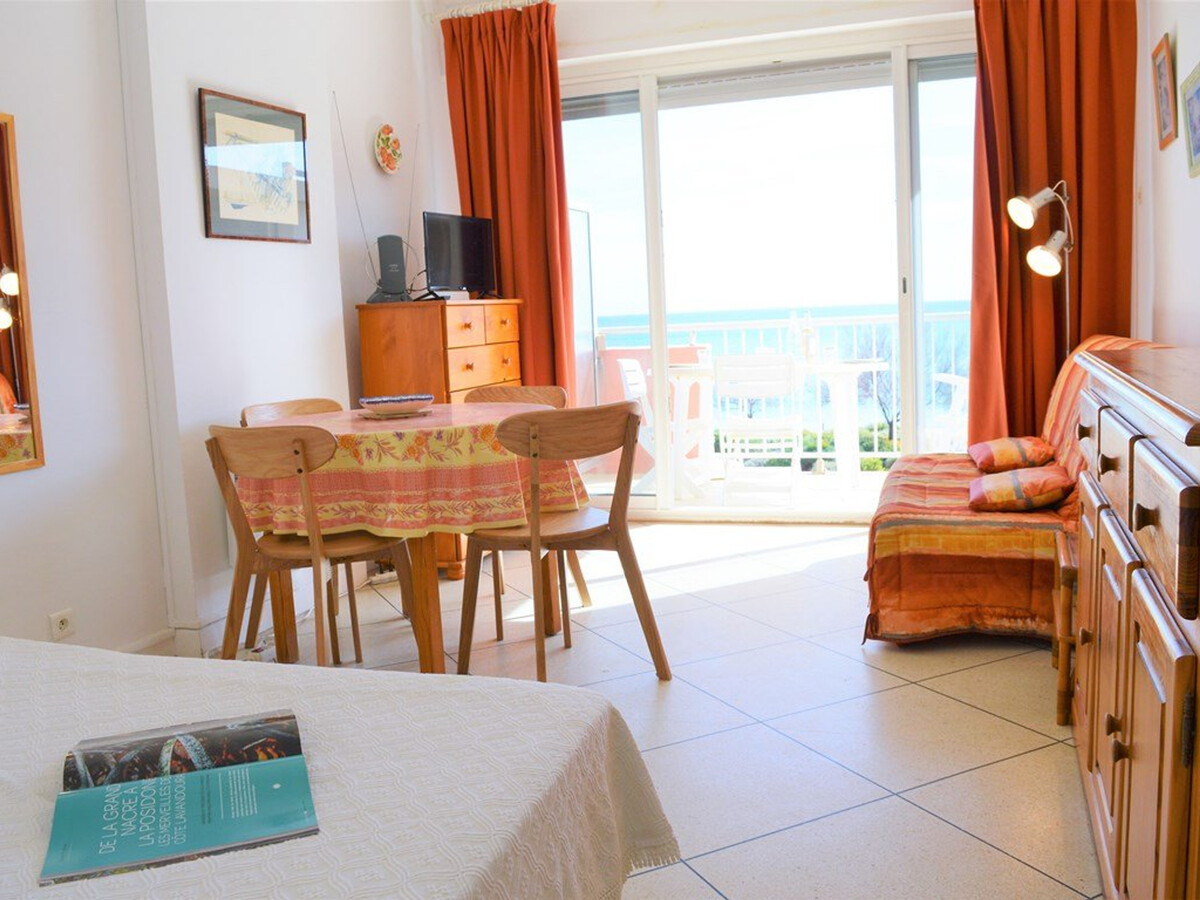Studio vue mer au Lavandou avec terrasse et ménage - Photo 4