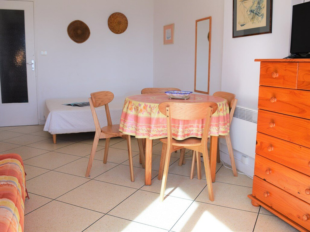 Studio vue mer au Lavandou avec terrasse et ménage - Photo 7