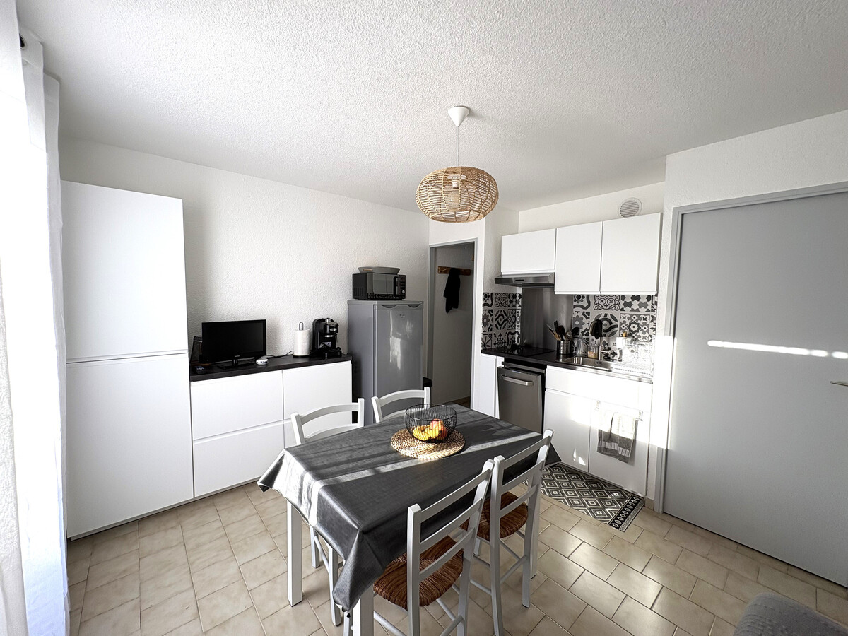 Appartement 30 m² à Sète, 500 m plage, terrasse privée - Photo 2