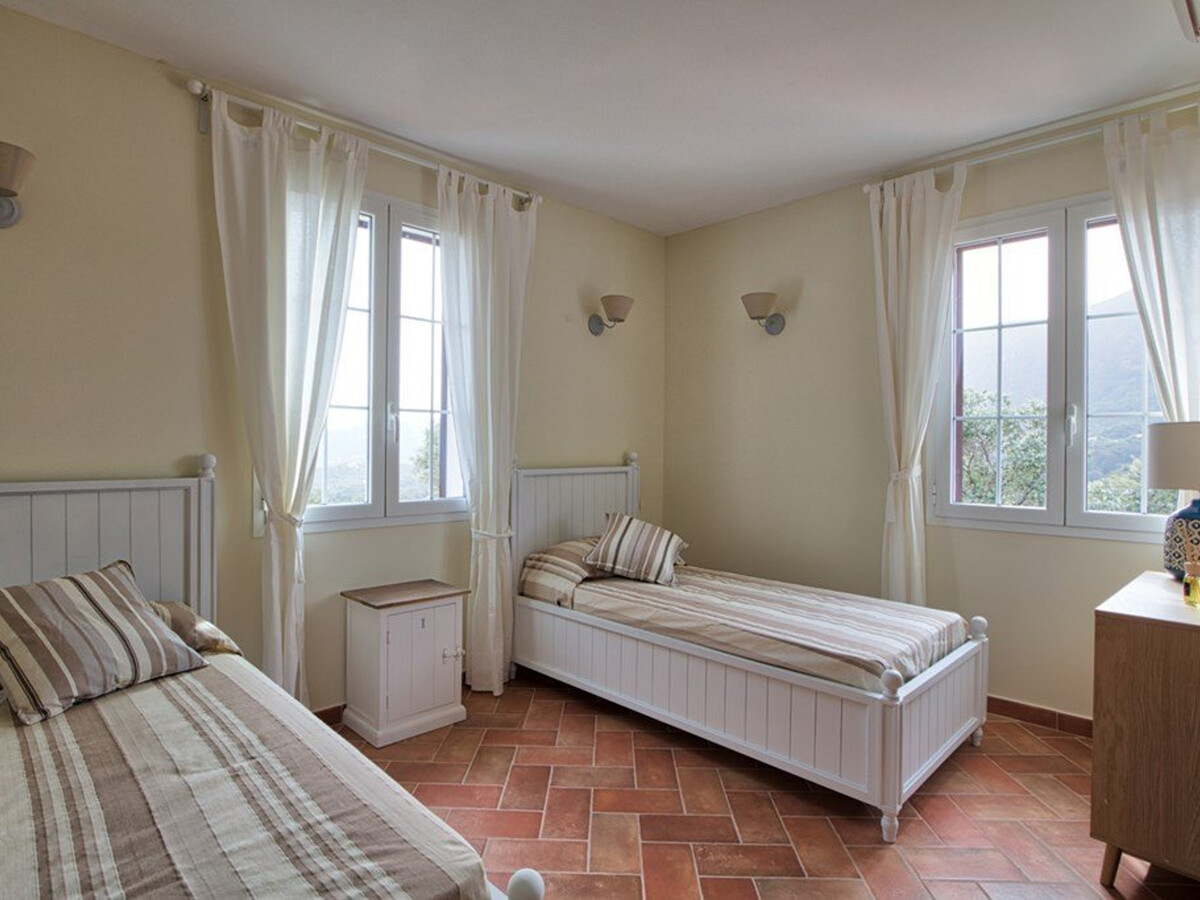 LA TOUR 1 : Appartement 3 chambres avec piscine à Ajaccio - Photo 7