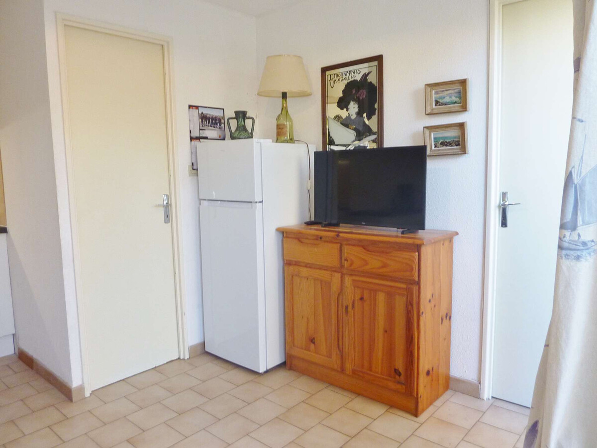 T2 cabine avec terrasse fermée à Marseillan-Plage - Photo 7