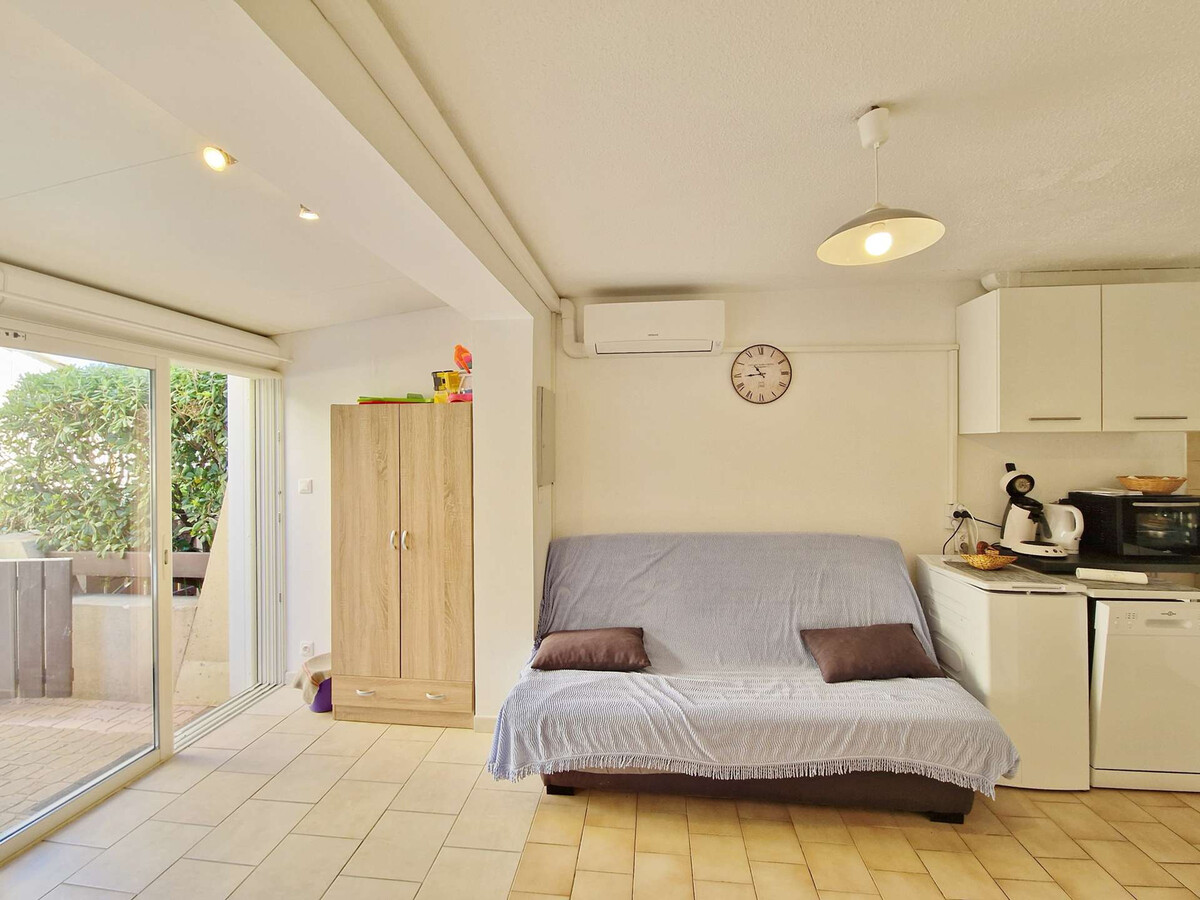 T2 cabine avec terrasse fermée à Marseillan-Plage - Photo 10