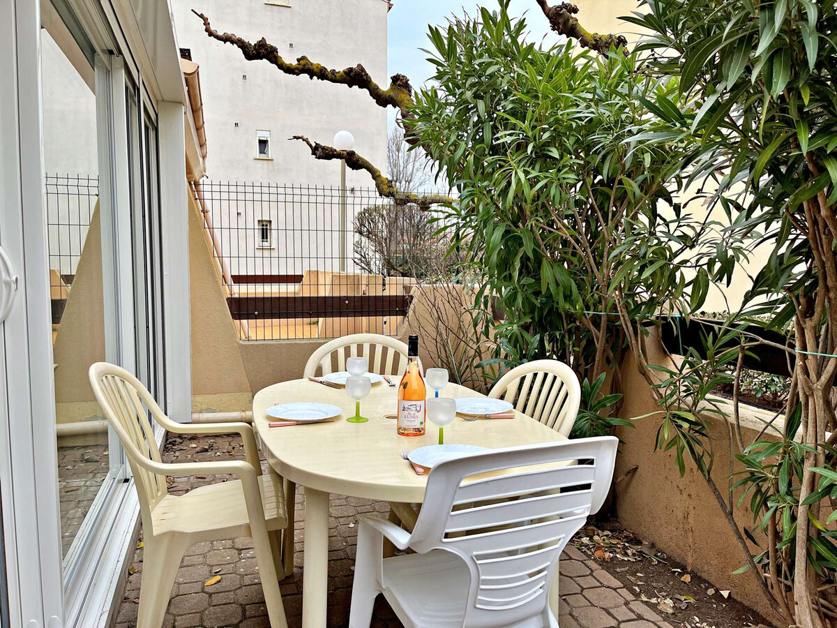 T2 cabine avec terrasse fermée à Marseillan-Plage - Photo 11