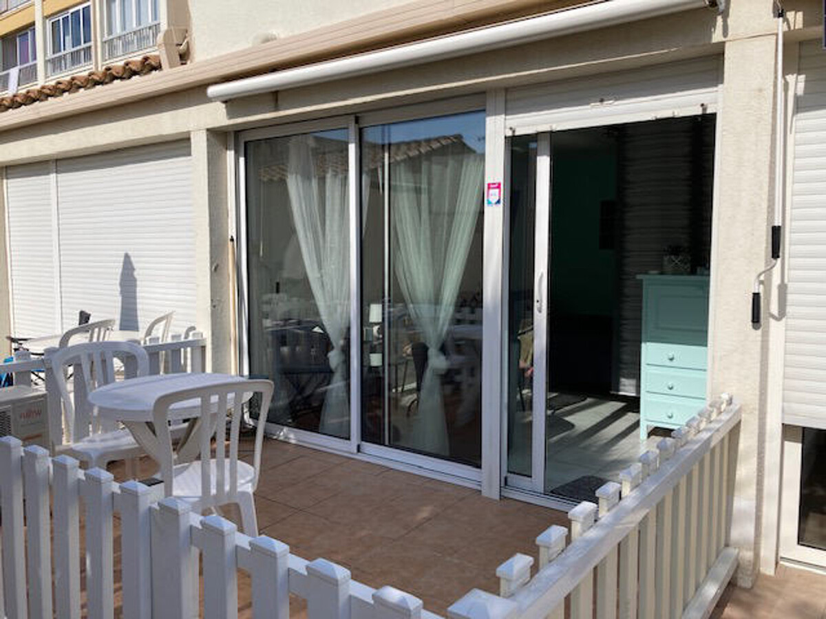 Studio climatisé 2 pers. avec terrasse et piscine à Agde - Photo 2