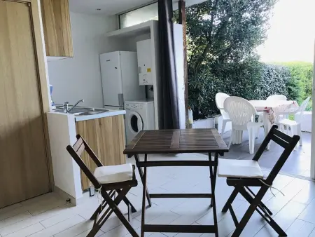 Location appartement à Lumio, Studio cosy avec terrasse, proche plage, 2 couchages à Lumio